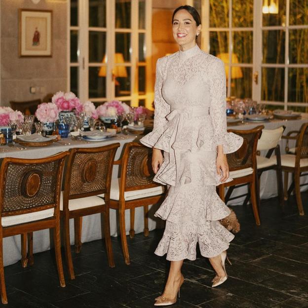 Todos los looks de Tamara Falcó en su boda: de los vestidos de novia al camisón o las sandalias planas de la fiesta