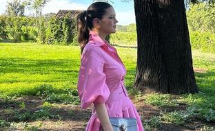 Isabelle Junot, la invitada mejor vestida de la boda de Tamara Falcó: así es el espectacular vestido rosa que llevó