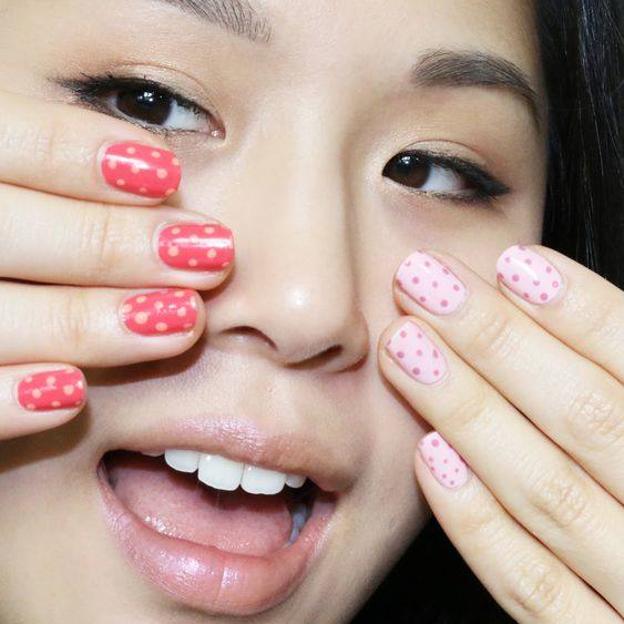 Los mejores diseños de manicuras con puntos y el paso a paso para hacerlas en casa fácilmente