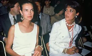 Carolina de Mónaco y Carole Bouquet, el origen de su amistad: lo que Karl Lagerfeld unió no está reñido con ser consuegras