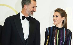 La reina Letizia en los premios Mariano de Cavia: los tres mejores looks con los que ha arrasado en esta cita