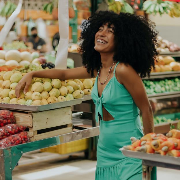 Dieta 80/10/10: ¿es el plan de alimentación más saludable o el más peligroso para bajar peso?