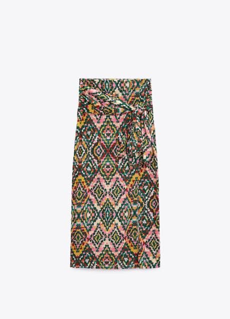 Falda estampada de Zara (29,95 euros)