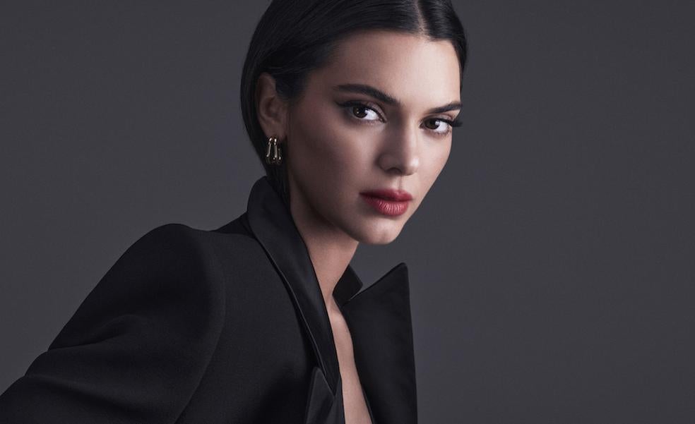 Hablamos con Kendall Jenner sobre su vida íntima y su nuevo proyecto de belleza: «Me ha llevado tiempo crecer y reconocer mi autoestima»