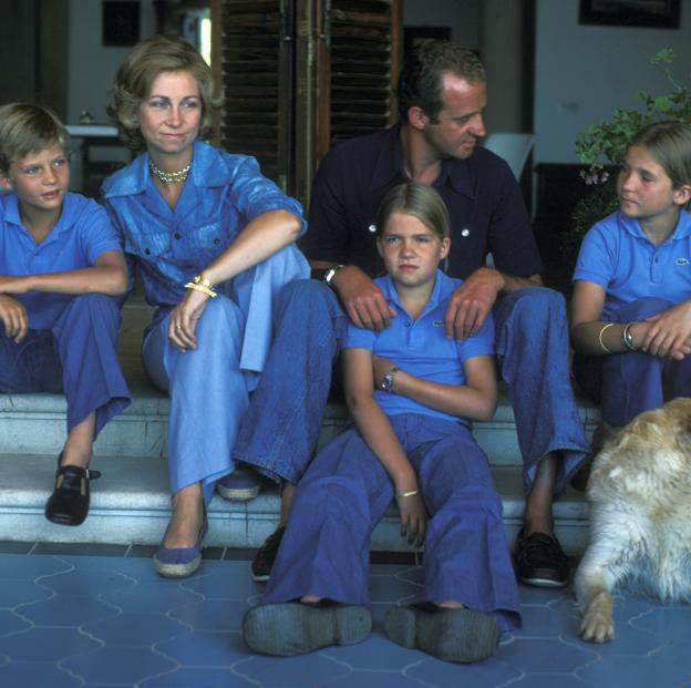 La familia real en los años 70, en Marivent. 