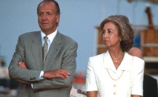 El peor día de la reina Sofía en Palma de Mallorca: la humillación de cenar con el rey Juan Carlos y su amante decoradora