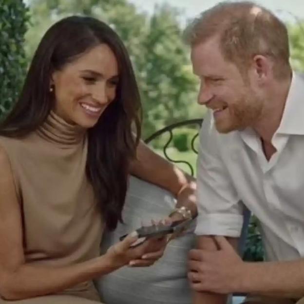 Un momento de la grabación del vídeo en el que aparecen Meghan y Harry.