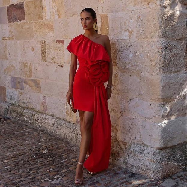 Looks de invitada asequibles para ser la mejor vestida en bodas de verano o septiembre