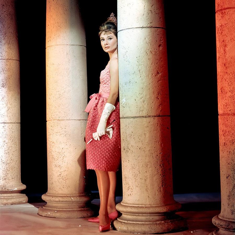 De la subasta del vestido más Barbie de Audrey Hepburn a la semana de la moda de Copenhague: todo lo que tienes que saber del lujo esta semana