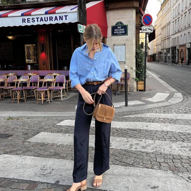 Las camisas azules básicas y elegantes perfectas para cuando vuelvas a la oficina