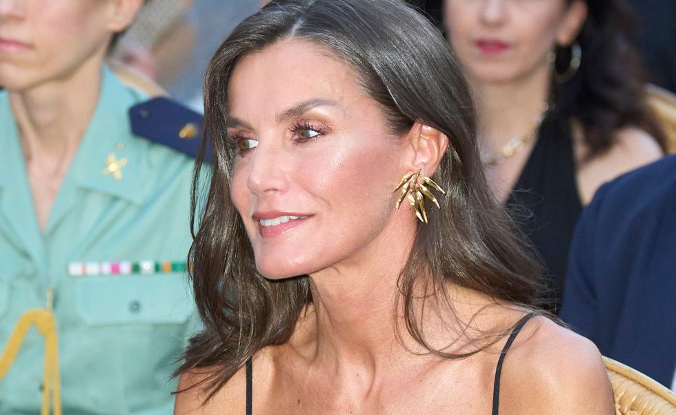 Los mejores looks de verano que ha estrenado la reina Letizia: de las menorquinas al vestido sostenible viral