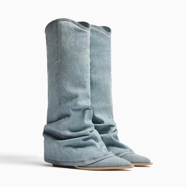 Las botas denim de Bershka.