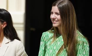 La blusa de Zara con la que la infanta Sofía ha vuelto a marcar estilo: así es el look cómodo que ha lucido en Zaragoza
