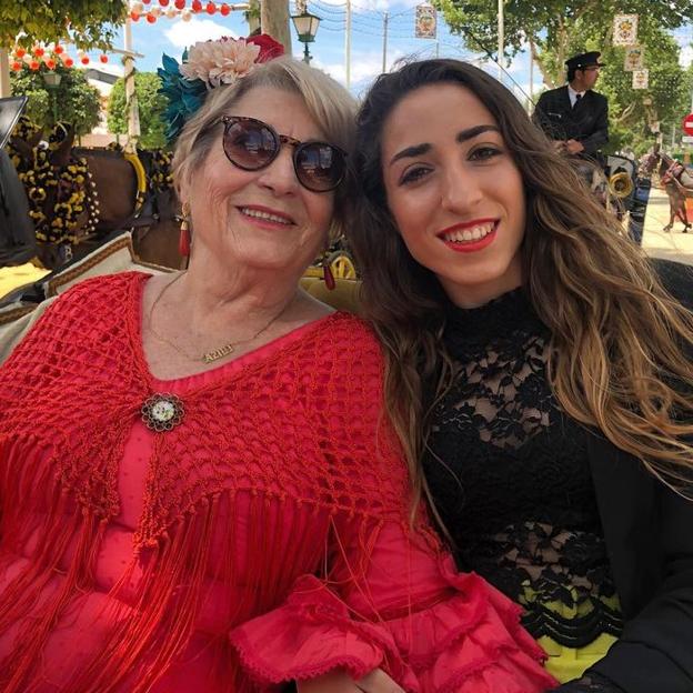La vida íntima y privada de Olga Carmona más allá del fútbol: hermano mellizo, pasión por el flamenco y un vínculo especial con su madre