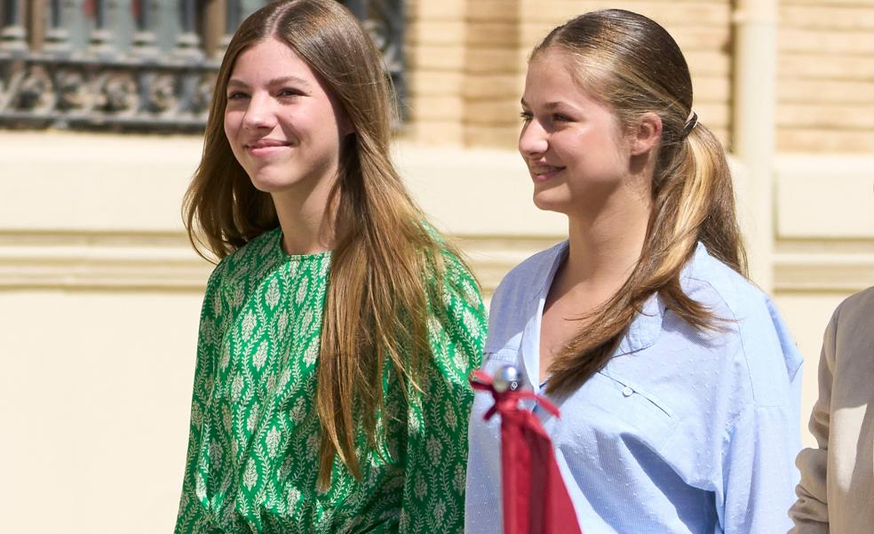 Por qué la princesa Leonor y la infanta Sofía llevan siempre pantalones blancos: esto es lo que significa su prenda favorita