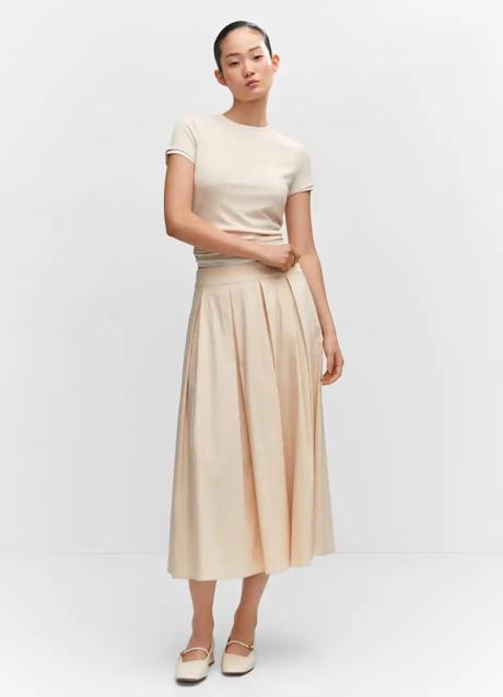 Falda midi de Mango (49,99 euros)