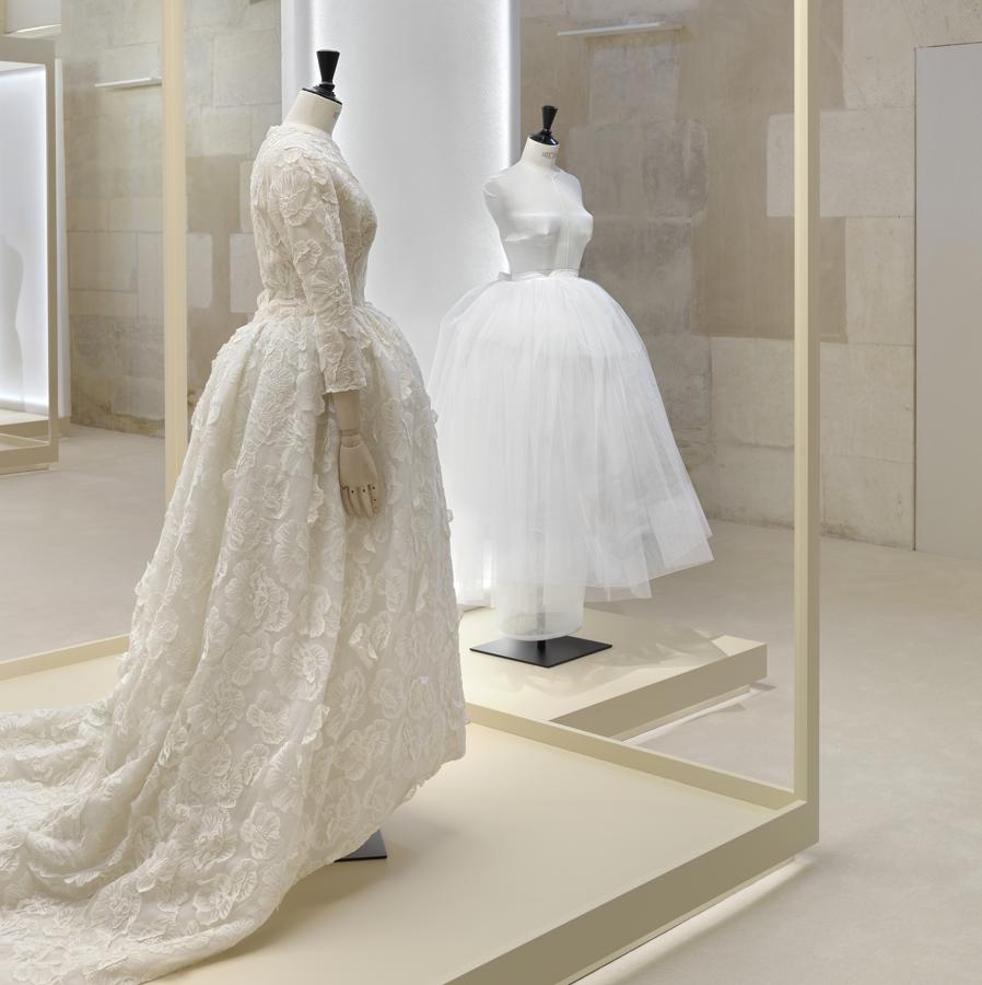 El vestido más bonito de Grace Kelly y otras joyas de la exposición de Balenciaga en París que rescata diseños inéditos del maestro español