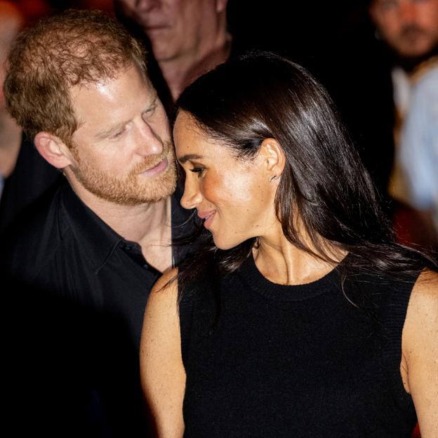 Harry y Meghan: arrumacos, cerveza y exaltación del amor en el 39 cumpleaños del duque de Sussex (sin noticias de Kate y Guillermo)