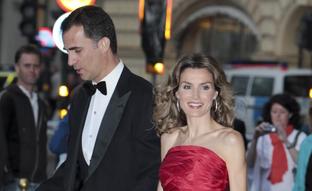 Cómo vestía Letizia en 2003 y cómo lo hace en 2023: de princesa insegura a reina empoderada