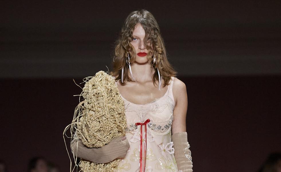 Simone Rocha diseñará la próxima colección de alta costura de Jean Paul Gaultier