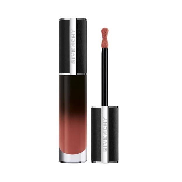 Le Rouge Interdit Cream Velvet de Givenchy.