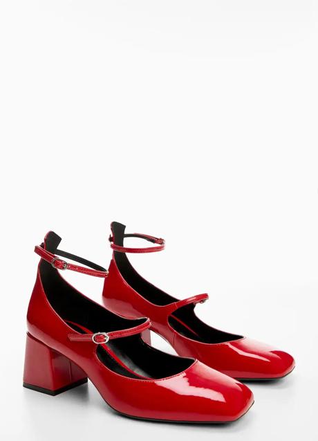 Zapatos Mary Jane de color rojo de Mango, 39,99 euros.