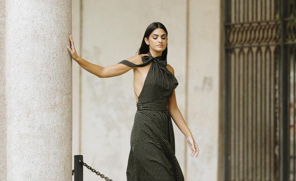 Los vestidos midi que puedes llevar como invitada a una boda o un día cualquiera con botas altas