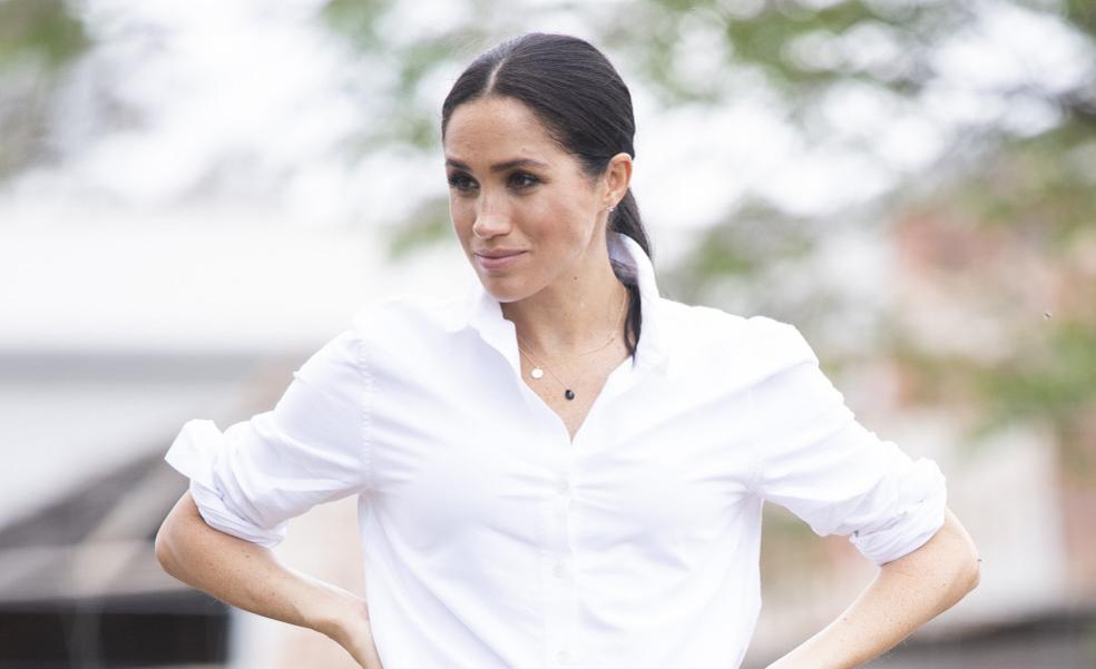 Los vaqueros favoritos de Meghan Markle, que necesitas para vestir bien durante el entretiempo (tengas la edad que tengas)