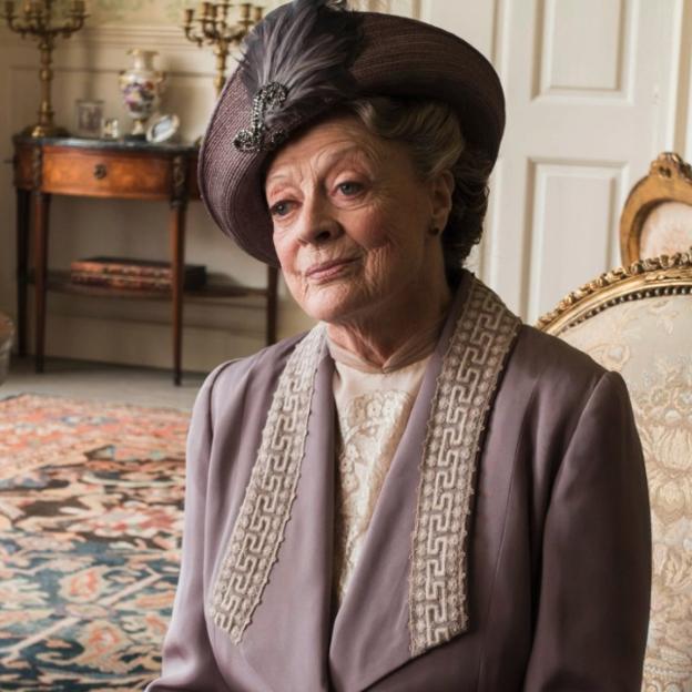 Maggie Smith cambia Downton Abbey por Loewe: la actriz británica vuelve a romper barreras a sus 88 años