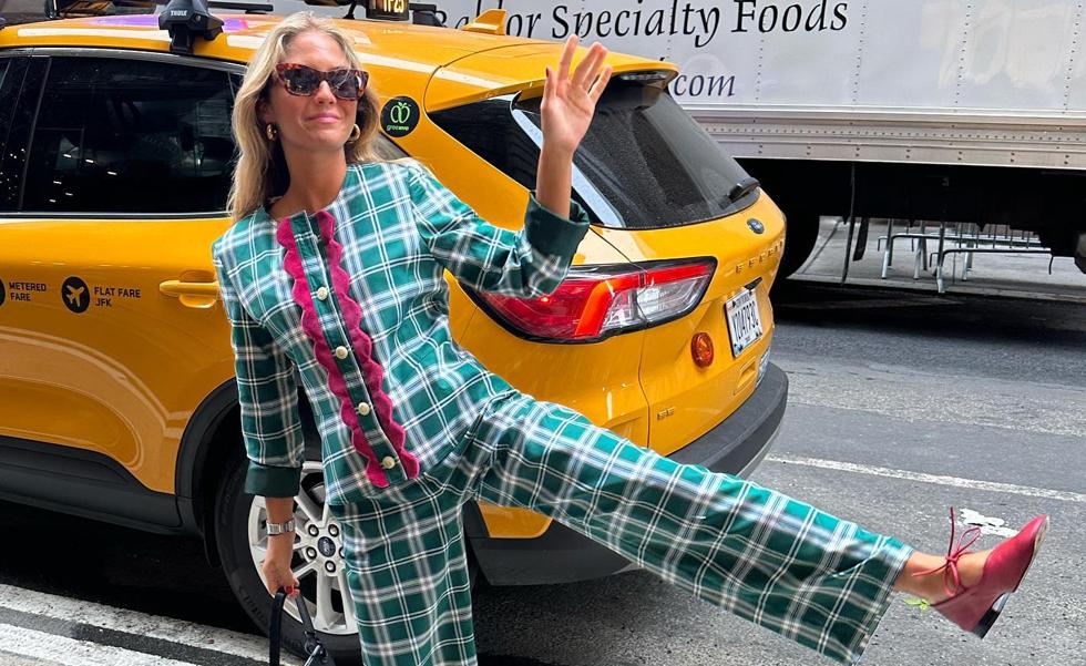 Cómo vestir como las chica portuguesas, el estilo viral del que todo el mundo habla y que ha puesto color al otoño