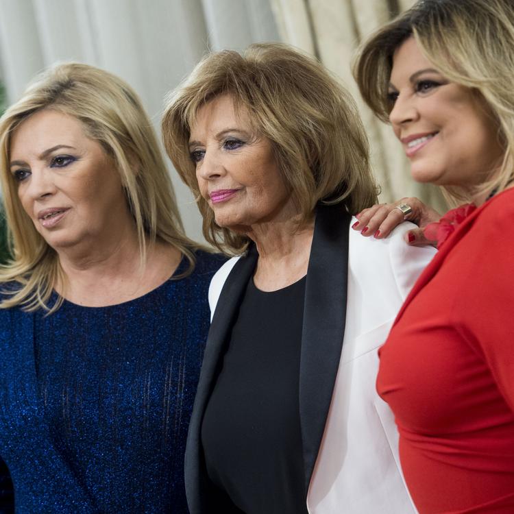 Terelu Campos, con su madre, María Teresa, y su hermana, Carmen Borrego.