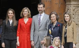El día que Felipe y Letizia perdonaron a la infanta Cristina: la foto de la familia real reunida que no volverá a repetirse