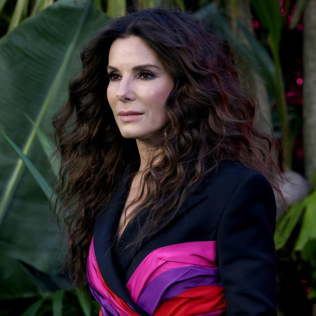 Sandra Bullock reaparece tres meses después de la dramática muerte de su marido: así fue su historia de amor con Bryan Randall