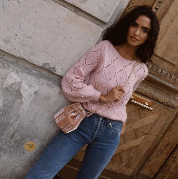 10 jerséis precioso y calentitos con brillos que arreglan tus looks con vaqueros básicos