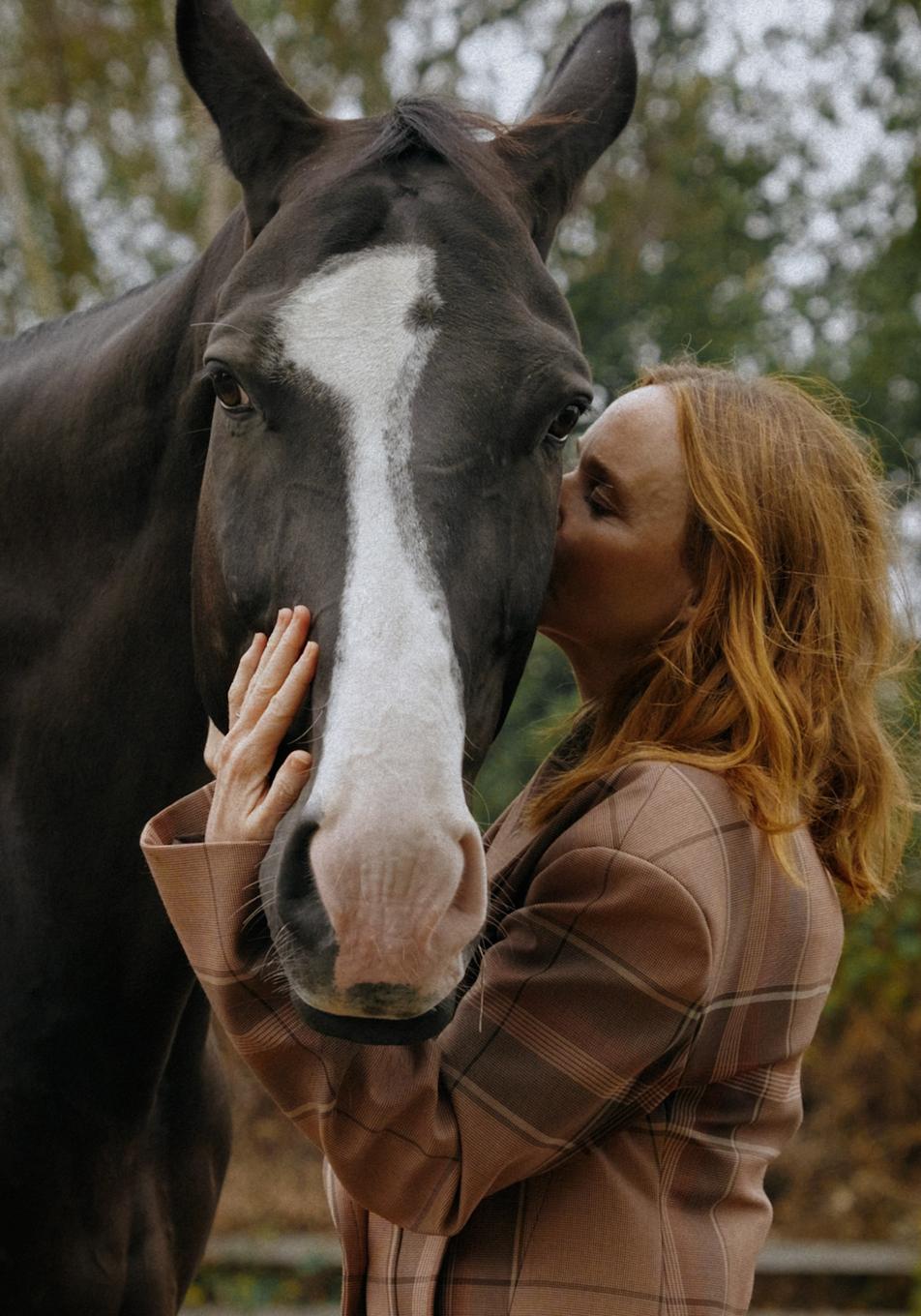 La salud mental según Stella McCartney o la exposición que no te puedes perder: lo necesitas saber del lujo
