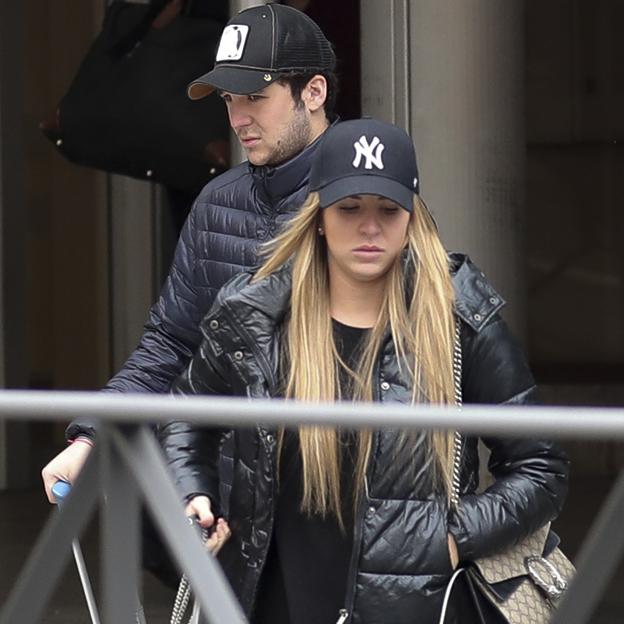 La soñada vuelta a España de Froilán de la mano de Mar Torres: delgado, formal y con su primera novia en serio