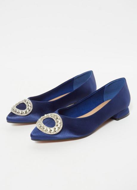 Zapatos azules de Sfera (24,99 euros)