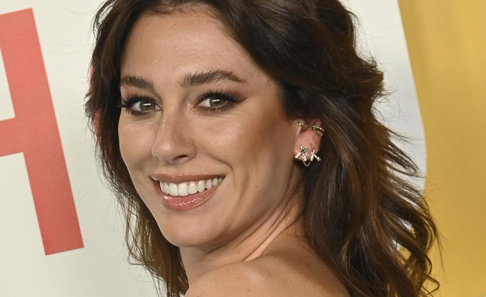 Qué se ha hecho Blanca Suárez en la sonrisa: el antes y el después del retoque estético favorito de las famosas