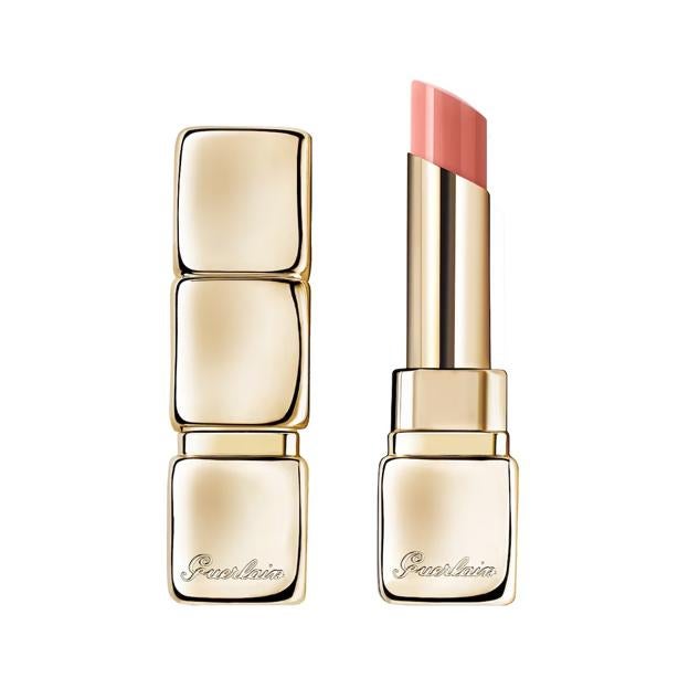 Bálsamo de labios con color KissKiss Bee Glow lip Balm de Guerlain.