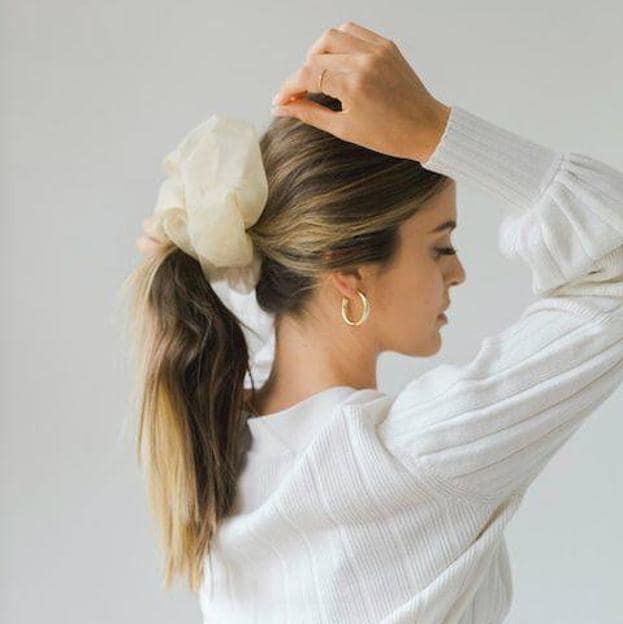 lazos en el pelo: Coquette hair, el peinado fácil para invitada o para  diario