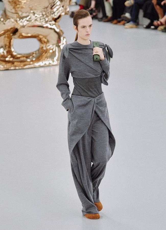 El conjunto gris de Loewe.