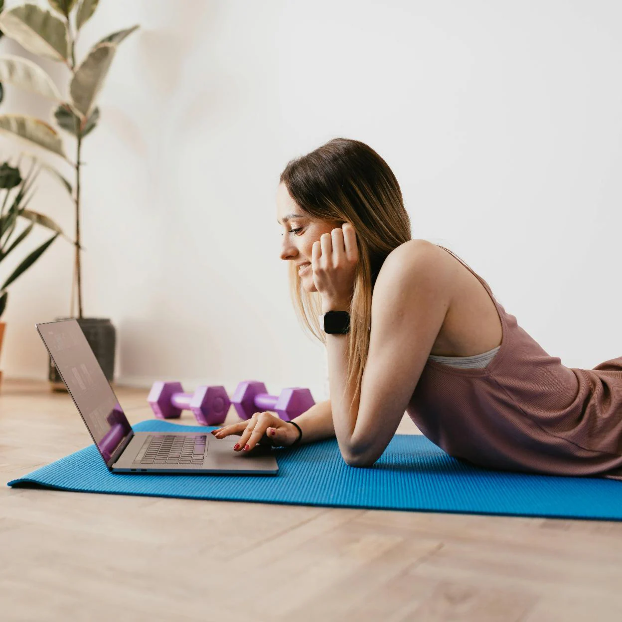 Las 10 mejores apps gratuitas para hacer ejercicio en casa y ponerse en  forma sin quitarse el pijama