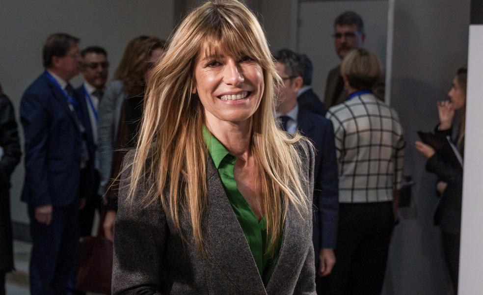 El truco de estilo de Begoña Gómez para llevar una blazer que todas van a querer copiar