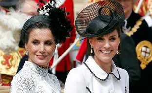 El vestido con el que la historia recordará a Kate Middleton, Letizia y Máxima: los looks más impactantes de las reinas europeas