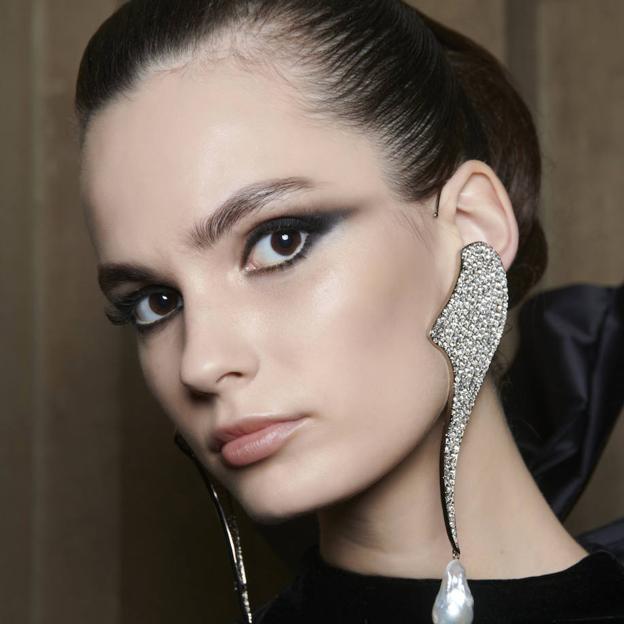 Las mejores sombras de ojos negras para un smoky eye espectacular