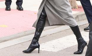 Botas over the knee, el modelo favorito de la reina Letizia que hace efecto piernas largas
