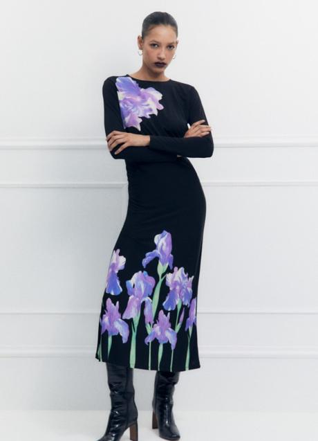 Vestido con estampado de flores de Sfera (39,95 euros)