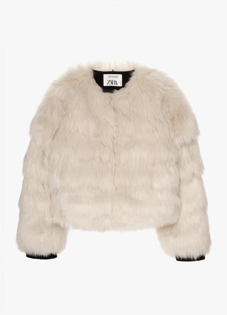 Chaqueta de pelo de Zara (149 euros)