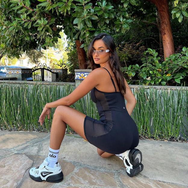 Activa el metabolismo en 10 minutos con una rutina fácil de cinco ejercicios que puedes hacer en casa