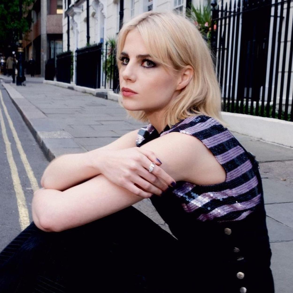 El corte de pelo bob de Lucy Boynton es uno de los más icónicos./instagram lucy boynton